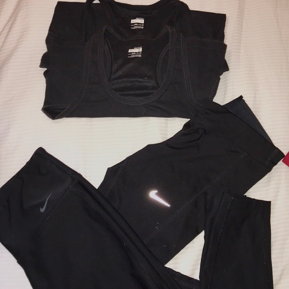 Huge Nike bundle